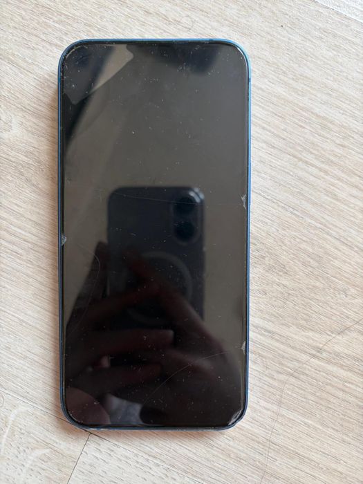 Продам iphone 13, 128 gb