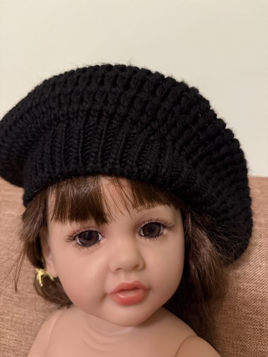 Береты для девочки 3-6 лет . В идеальном состоянии .