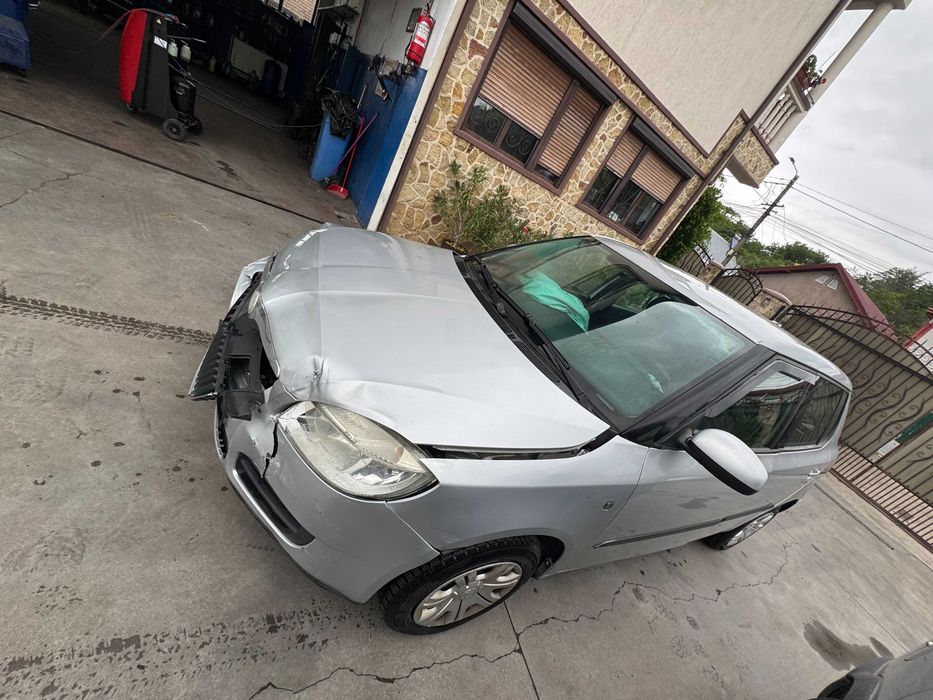 Dezmembram Skoda Fabia 1.4 tdi BNM 2008