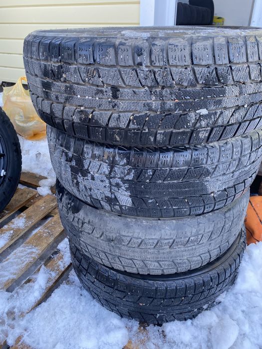 Продам диски с резиной R17