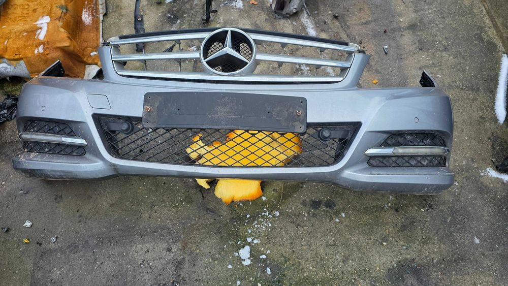 Bara fata Mercedes C Class W204 facelift AMG originala