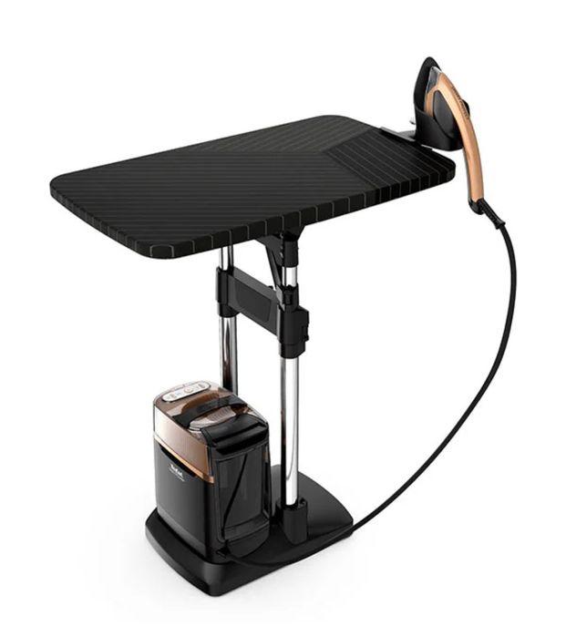Stație de călcat cu abur Tefal - pretabilă pentru ateliere de croitori