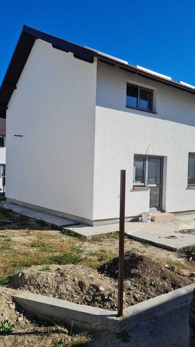 Construcții case