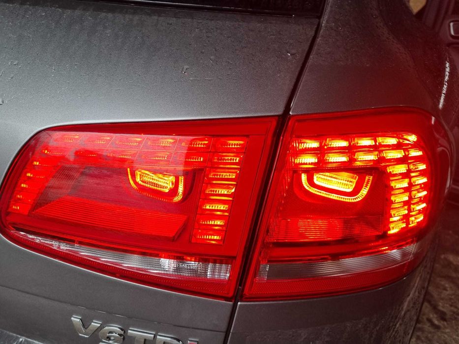 Stop lama tripla aripa haion stanga dreapta LED Touareg 7P facelift