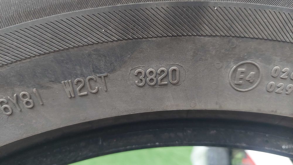 4 бр. зимни гуми за джип 235/65/17