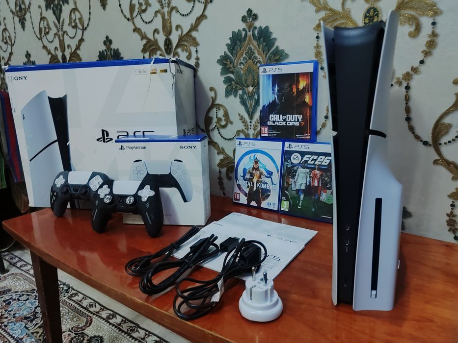 Playstation 5 Slim CD new