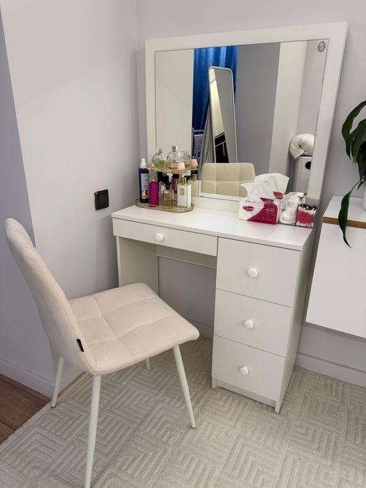 Туалетный столик