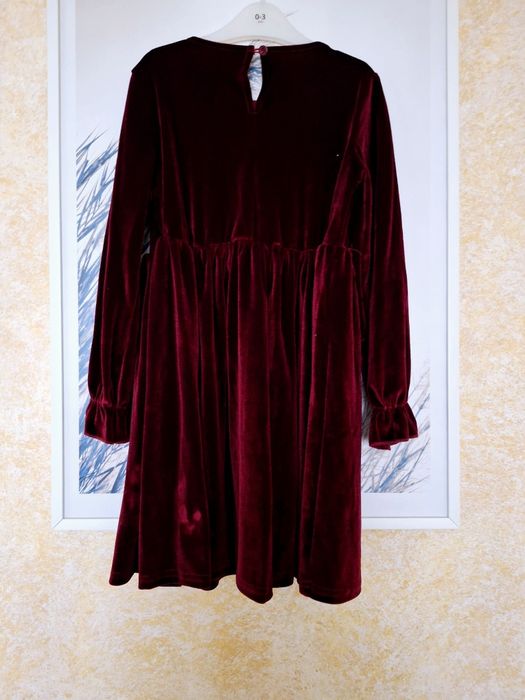 Rochie catifea pentru fete, perfecta pentru Craciun , 7 ani