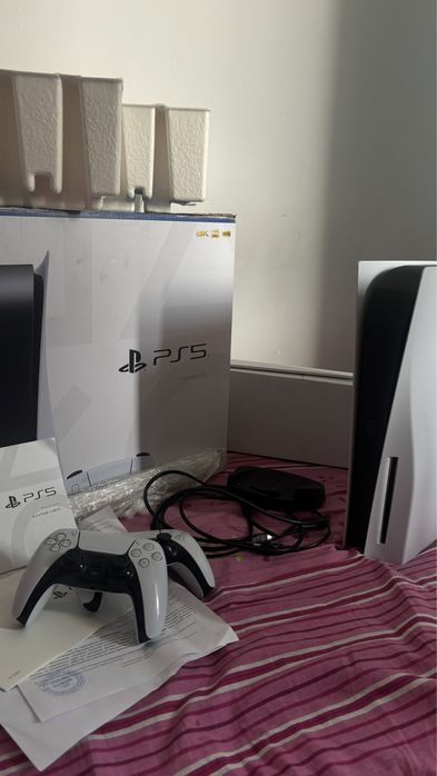 продам PlayStation 5 + много игр скаченных