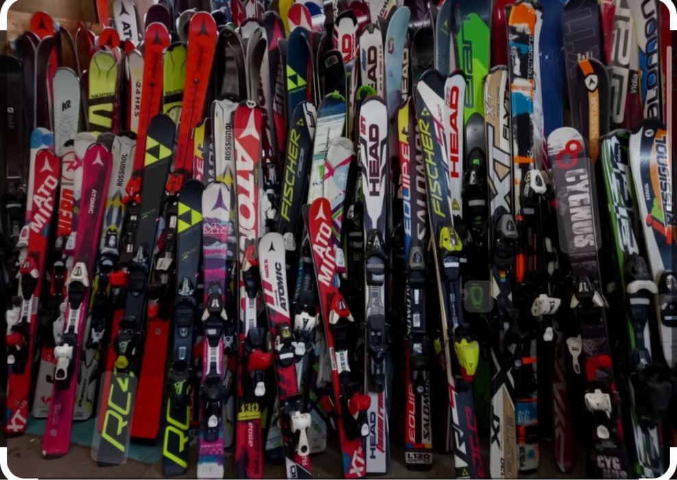 Inchiriem Schiuri Clapari Echipamente  Schi