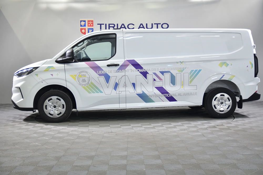 Ford Transit Custom Van FORD CUSTOM Van 320L - 2.0L diesel 136CP Manuala FWD - demo