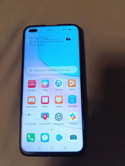 Продавам HUAWEI Nova 8i