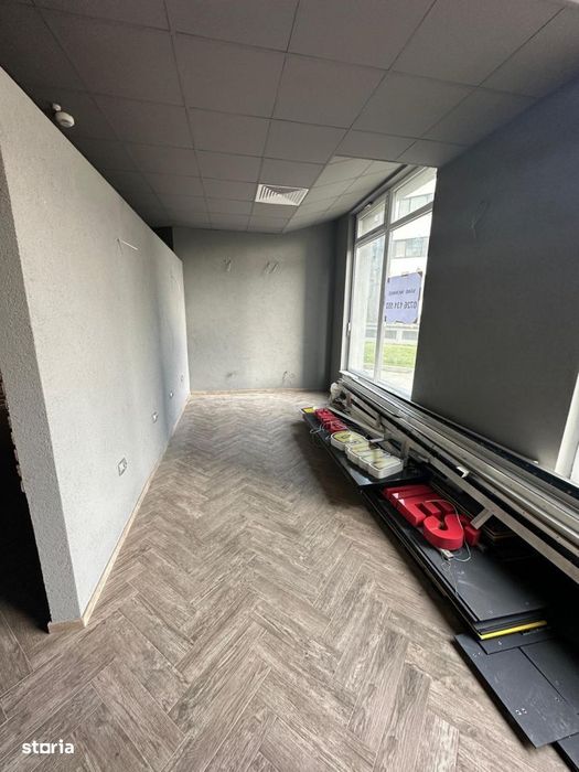 Spatiu comercial de inchiriat  ,98 mp , BMW