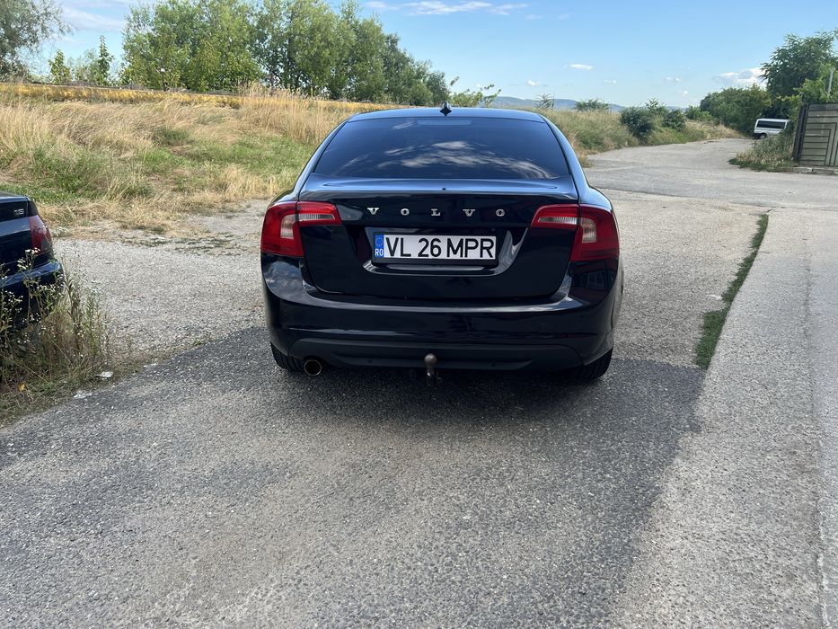 VOLVO S60 2011 — imagine 5