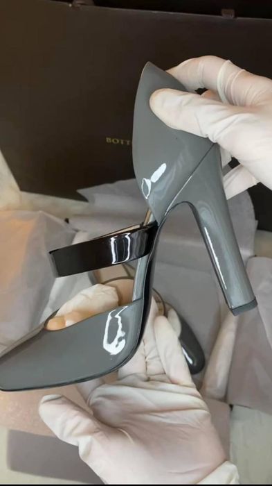 Продаются кожаные туфли