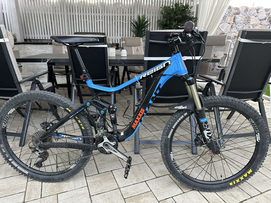 Bicicleta full suspension, xt slx dropper shock , giant reign