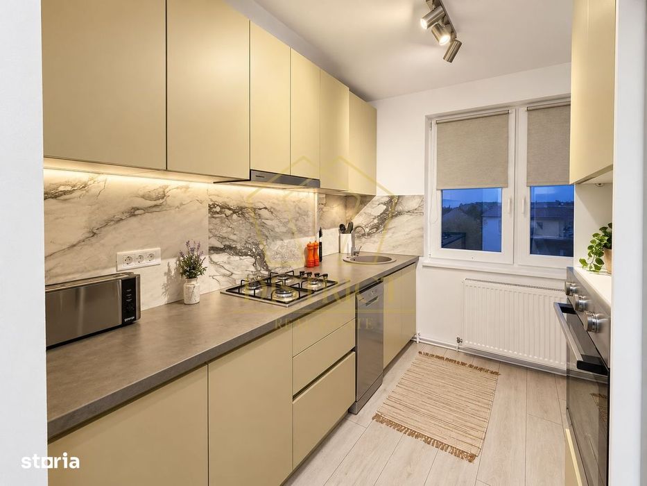 Apartament 3 camere | Decomandat | Complexul Studentesc