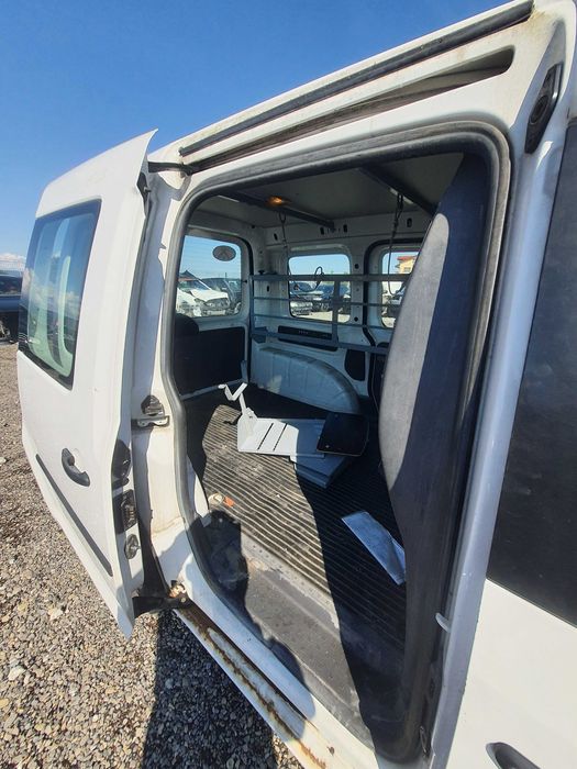 На части! VW Caddy 1.6 ТDI (CAYN)