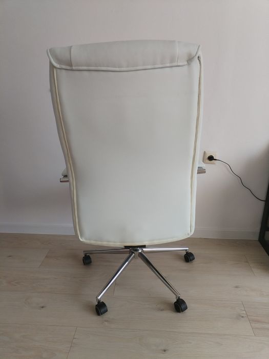 Президентски офис стол