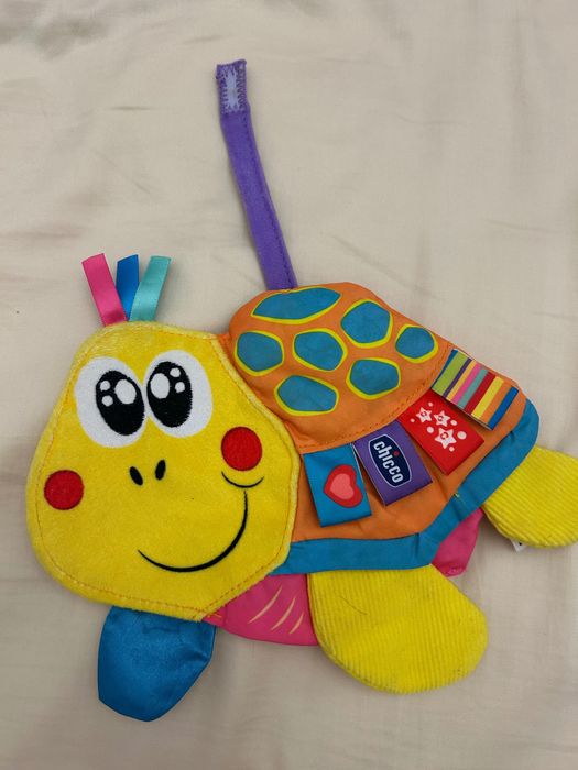 Первые игрушки малыша