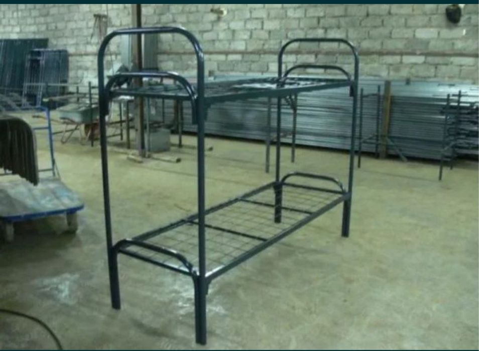 Двухъярусная кровать