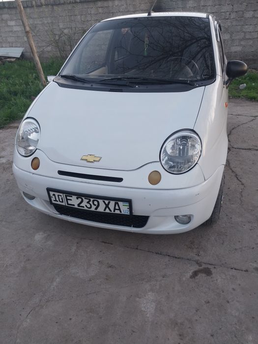 Матиз срочна сотилади