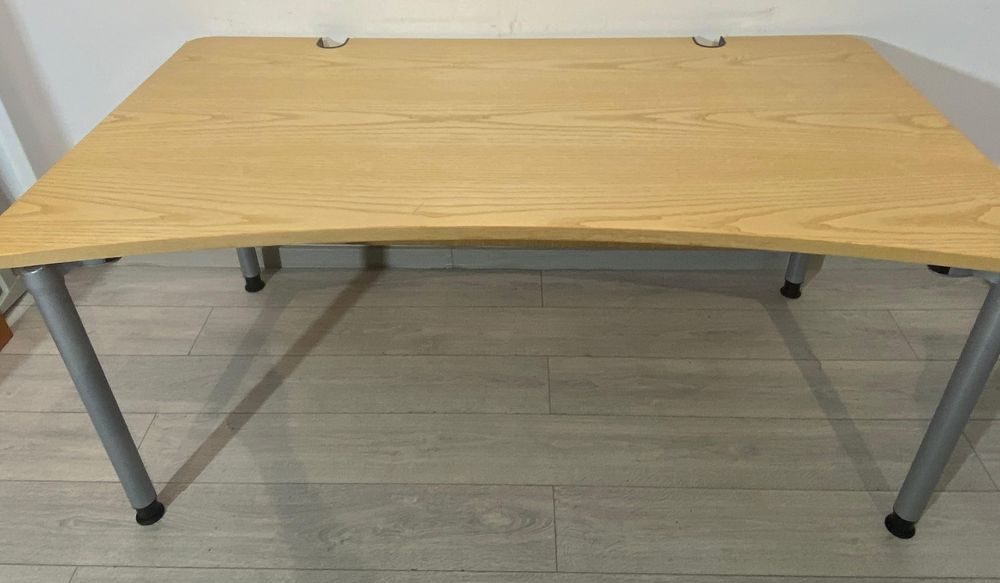 3 Buc. Birou 160X90 cm, cu Paravan Picioare; Masă de Lucru