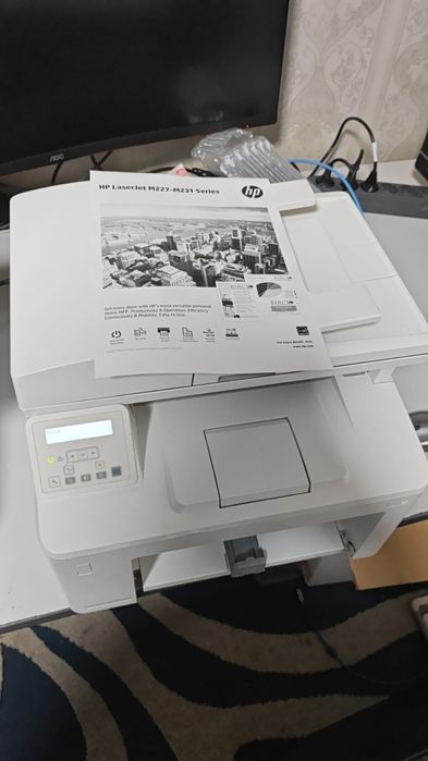 МФУ HP M227 новые картриджи отличное состояние