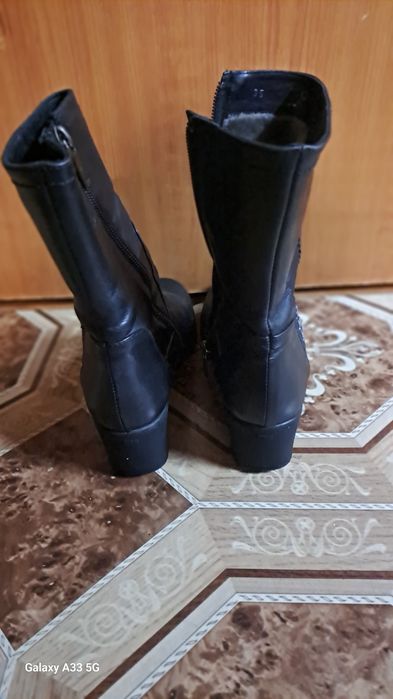 Женские зимние сапожки