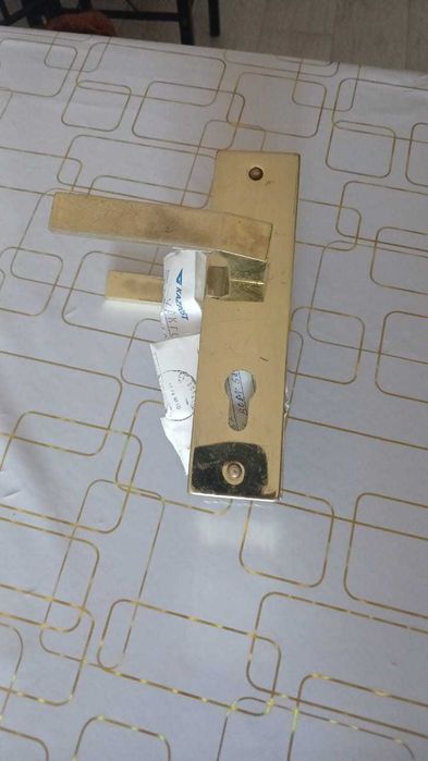 продам дверь входной