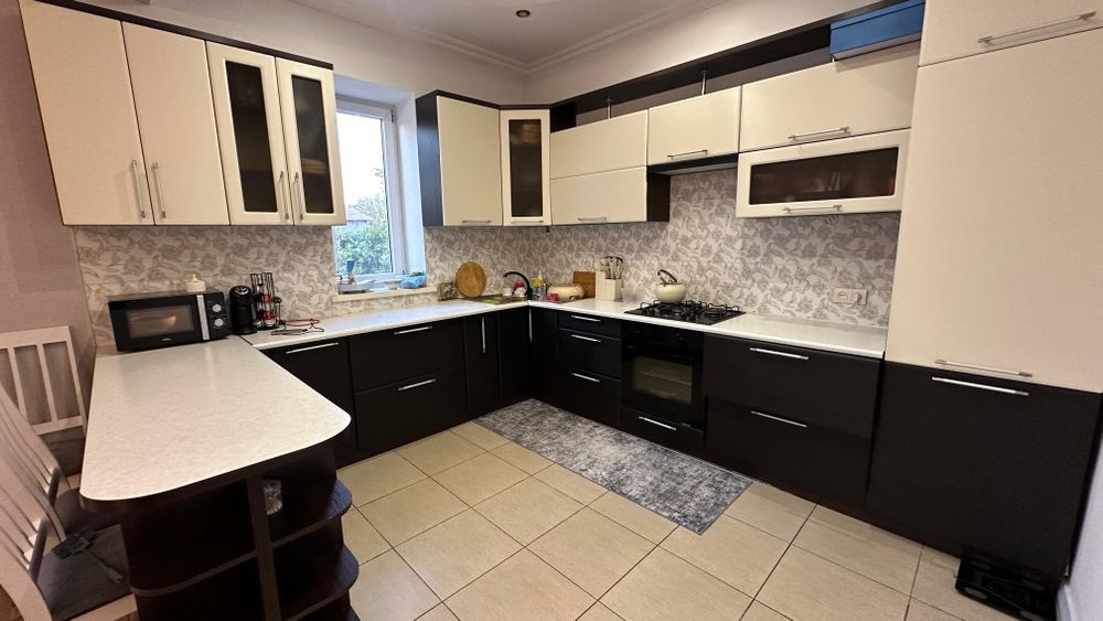 Продается 5 комнатный Дом