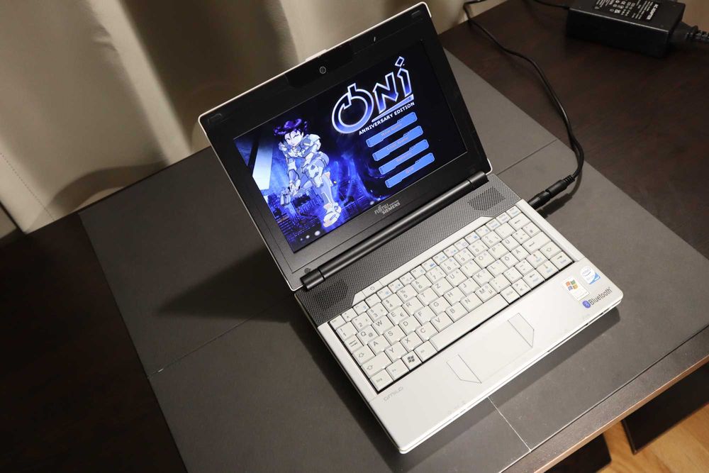 Laptop Retro Gaming Fujitsu Siemens Amilo Mini 3520