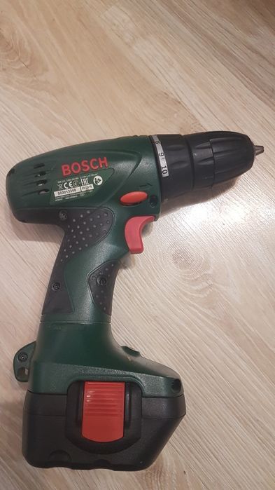 Винтоверт Bosch PSR 12 винтоверт Бош