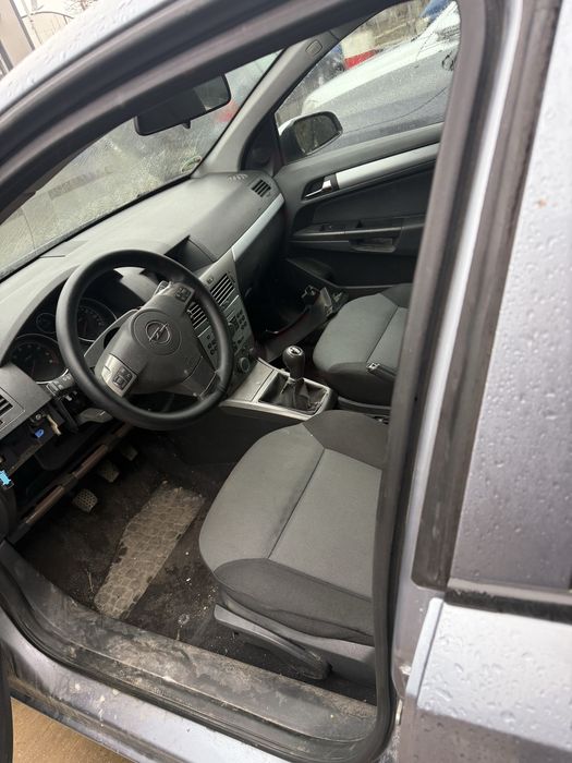 Astra h 1.4 НА ЧАСТИ