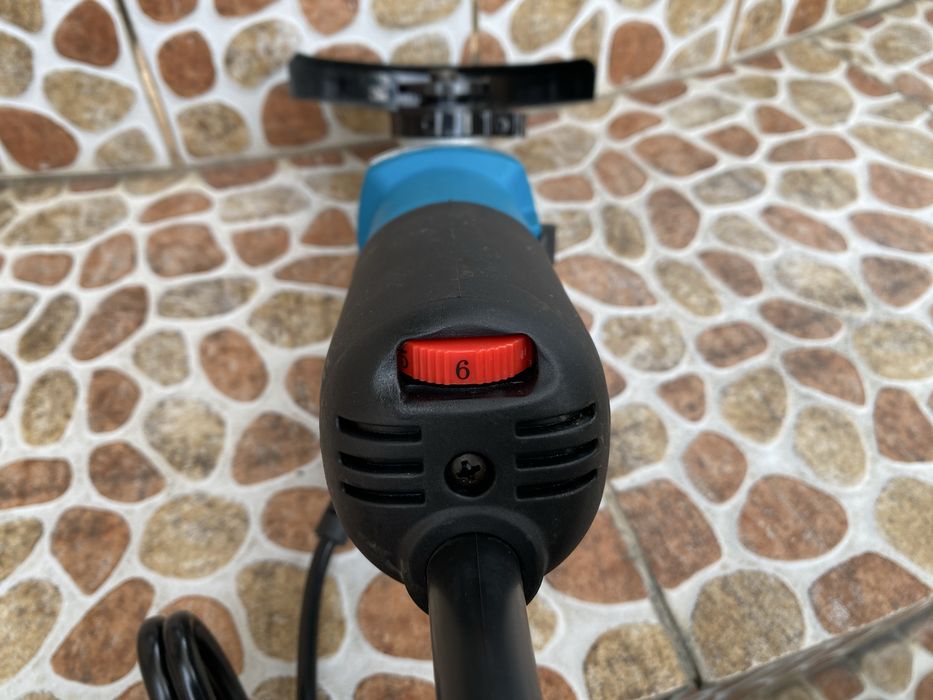 Болгарка Makita 125мм
