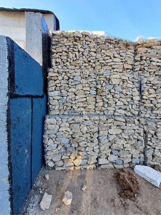 Gabioane pentru consolidare , zid de aprijin