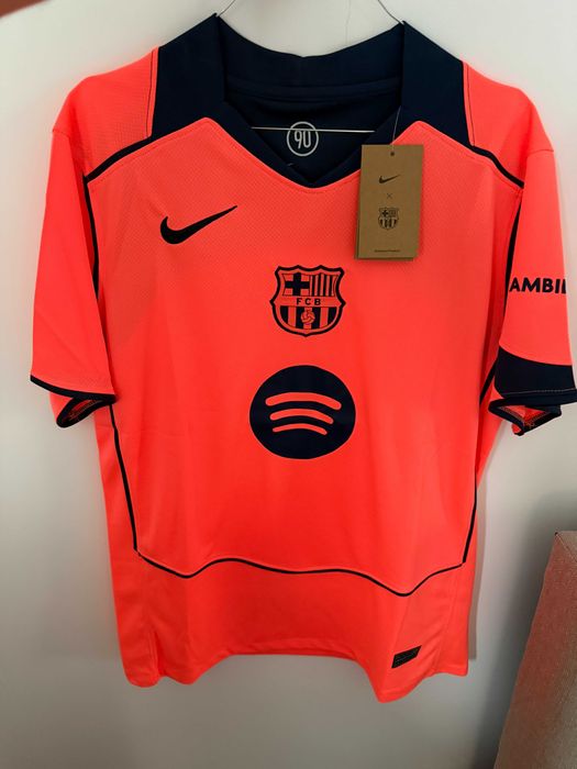 Tricou Barcelona third kit sezonul 2025-2026