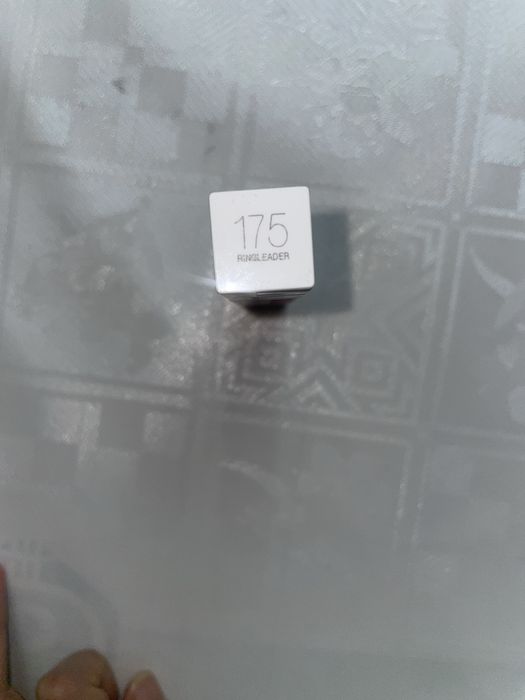 Матовая помада maybelline 175