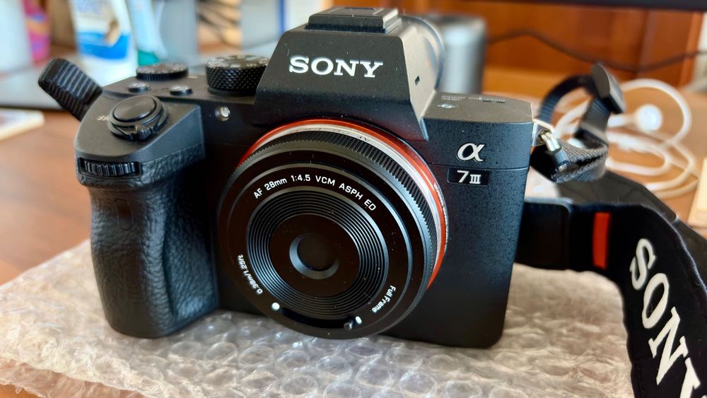 Sony a7 III (M3 / iii) full-frame mirrorless + obiectiv - ca NOU, shutter = 1854