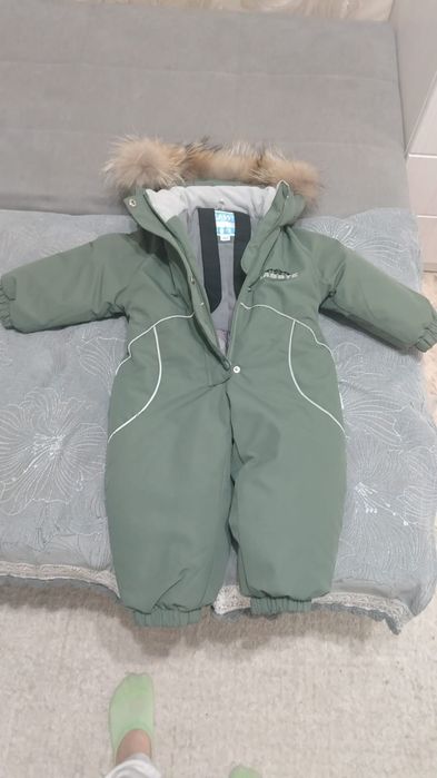 Продам комбинезон  зимний.