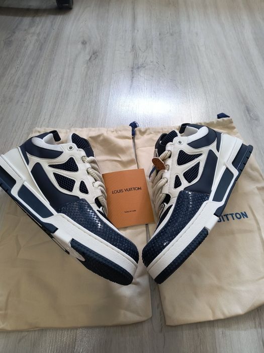 Louis Vuitton skates navy blue 43