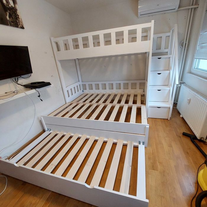 TRANSPORT GRATUIT.Pat etajat din lemn masiv triplu extensibil.Cod 4004