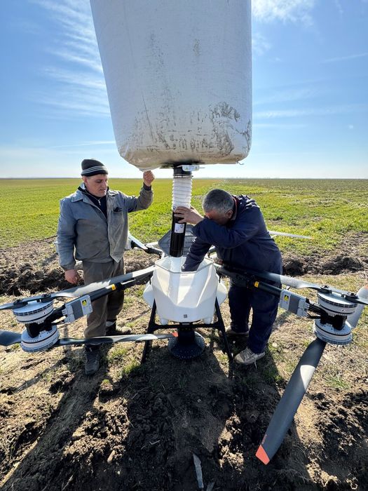 Tratamente fitosanitare cu drona / Prestari servicii Drone agricole