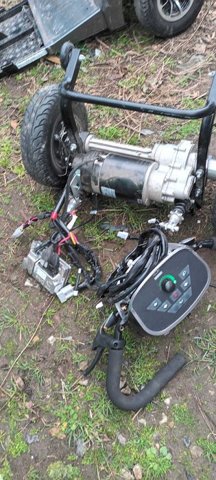 Инвалиден скутер на част