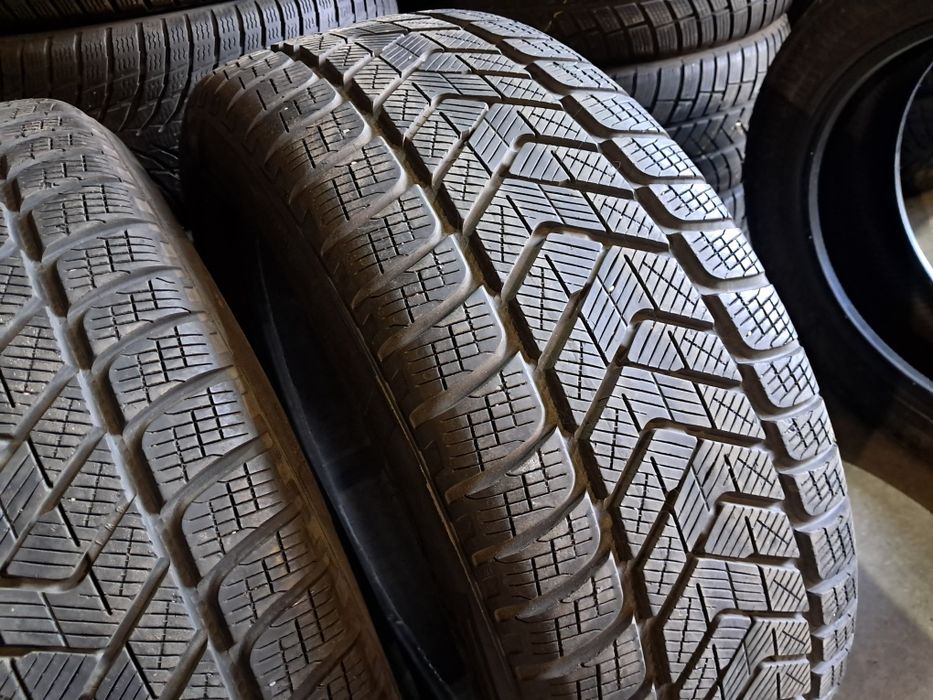 Anvelope second iarna 235 50 R18 Pirelli