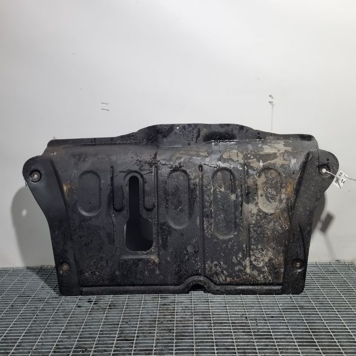 Scut motor Dacia Duster 1.5 Dci 2010 - 2013 (1487) Garantie