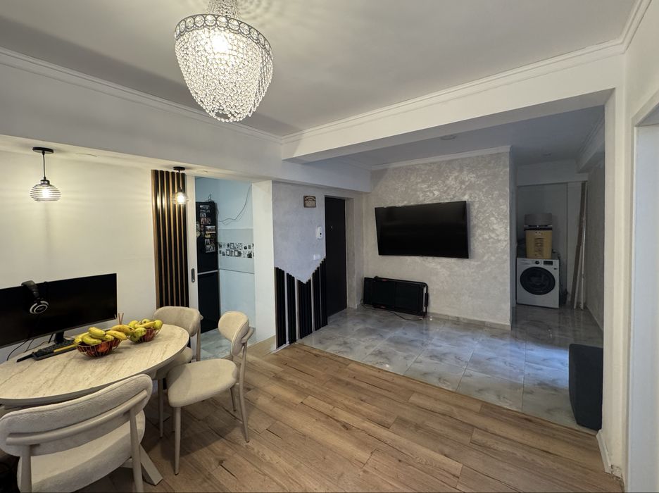 Damaroaia sector 1 Propietar vand apartament 67m utili centrala propie mobilat utilat