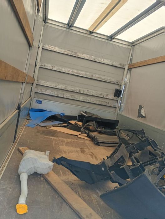 Cub prelata 2,32 m înălțime 2,22 m lățime 4,30 m lungime Renault