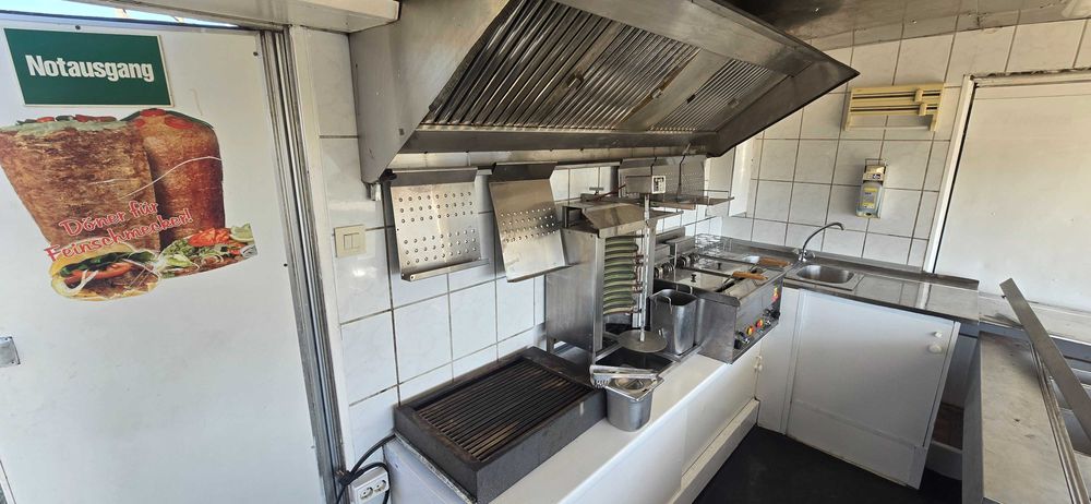 Продавам Бизнес- Каравана за бързо хранене