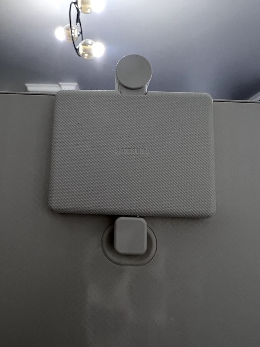 Продам монитор Samsung LS32BM801UIXCI белый